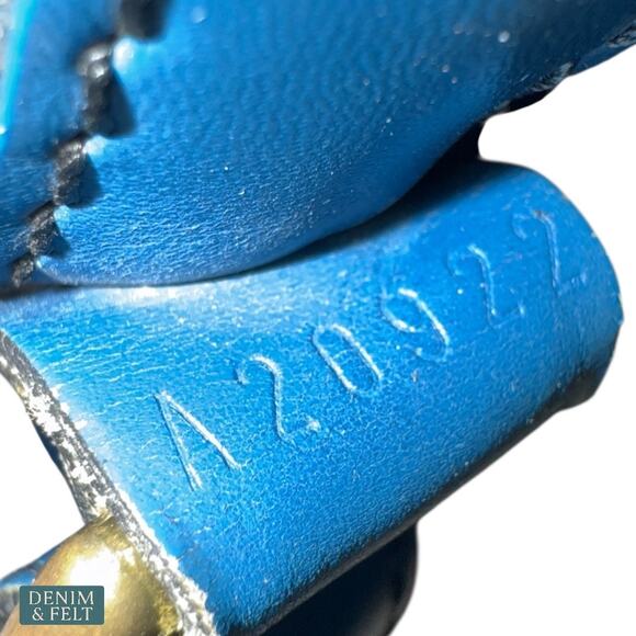 Louis Vuitton Toledo Blue Epi Noé Bucket Shoulder Bag Vintage Leather Drawstring - Picture 12 of 16